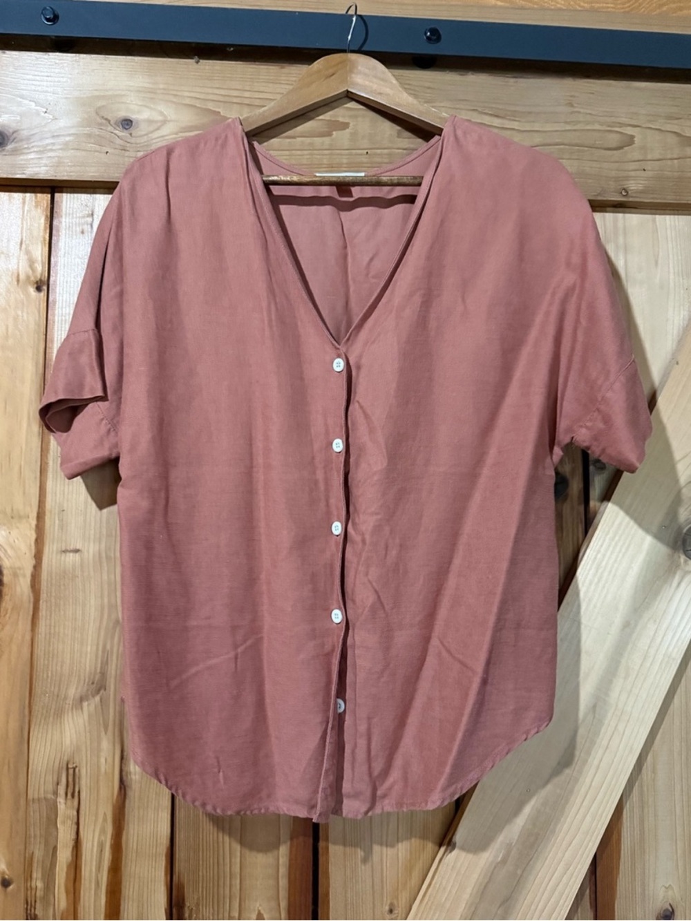 VETTA Tencel/Linen Rust Button-Front V-Neck Top
